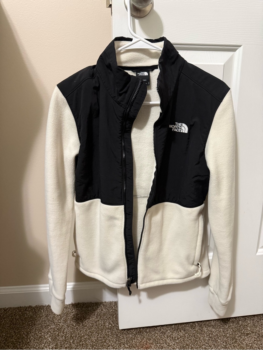 The North Face Black and Cream Women's Fleece Jacket